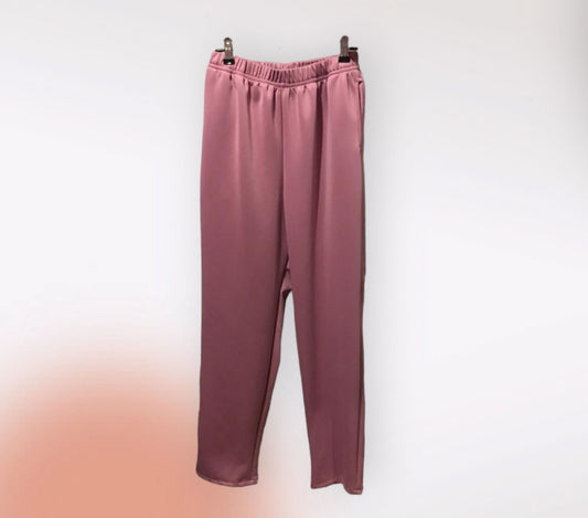 Pantalón tipo pants recto